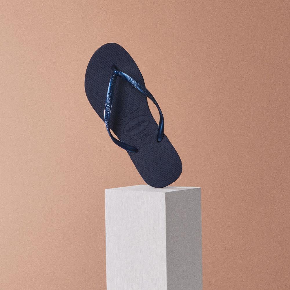 Chinelo Havaianas Slim Azul Marinho Feminino: Clássico, Leve, Confortável e Versátil