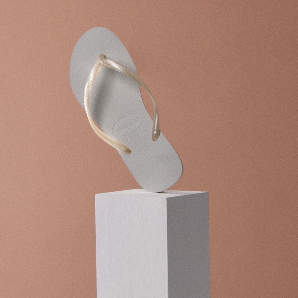 Chinelo Havaianas Slim Feminino Branco: Conforto Leveza Delicadeza para Seus Pés