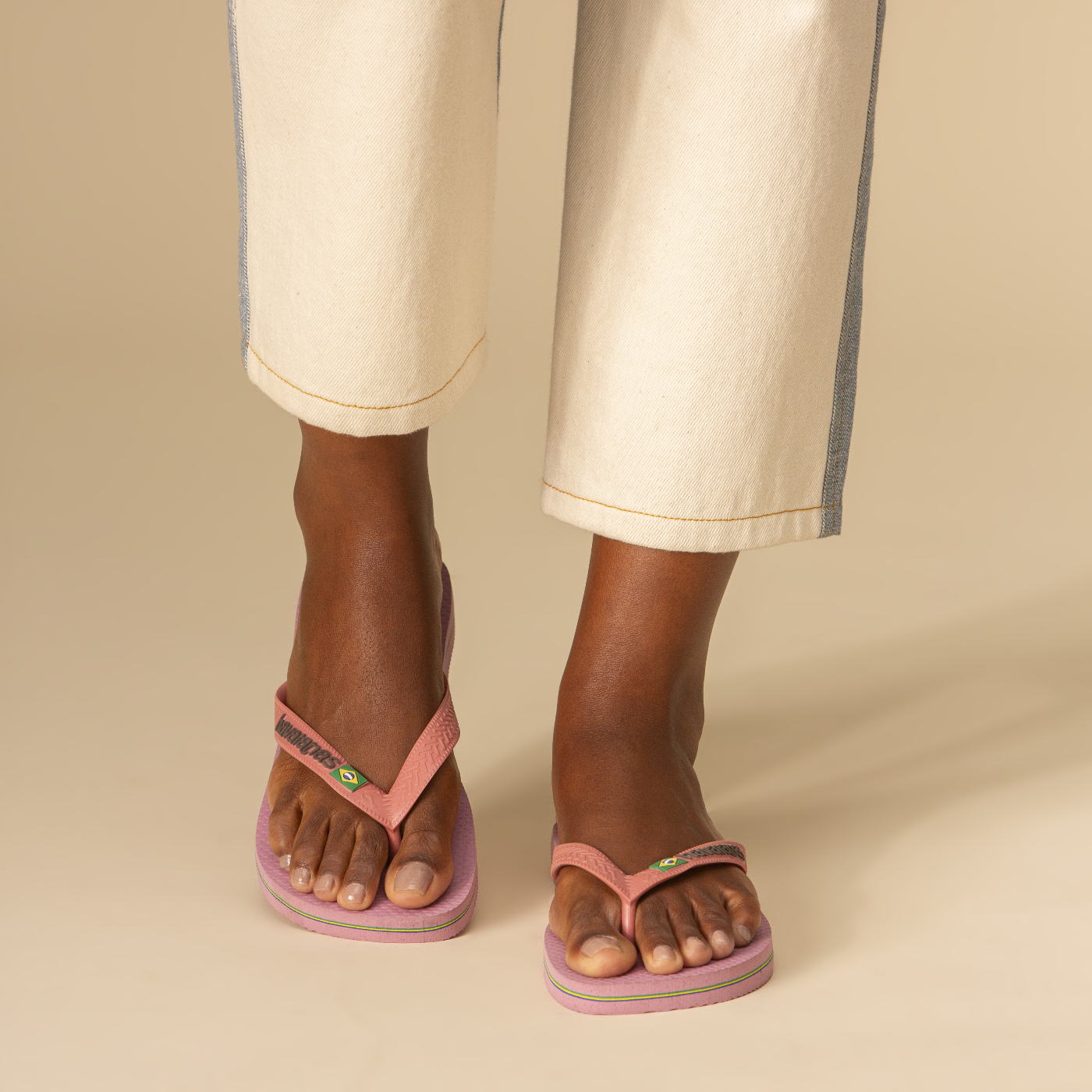 Chinelo Havaianas Brasil Logo Original: Conforto Icônico, Bandeira e Detalhes Vibrantes