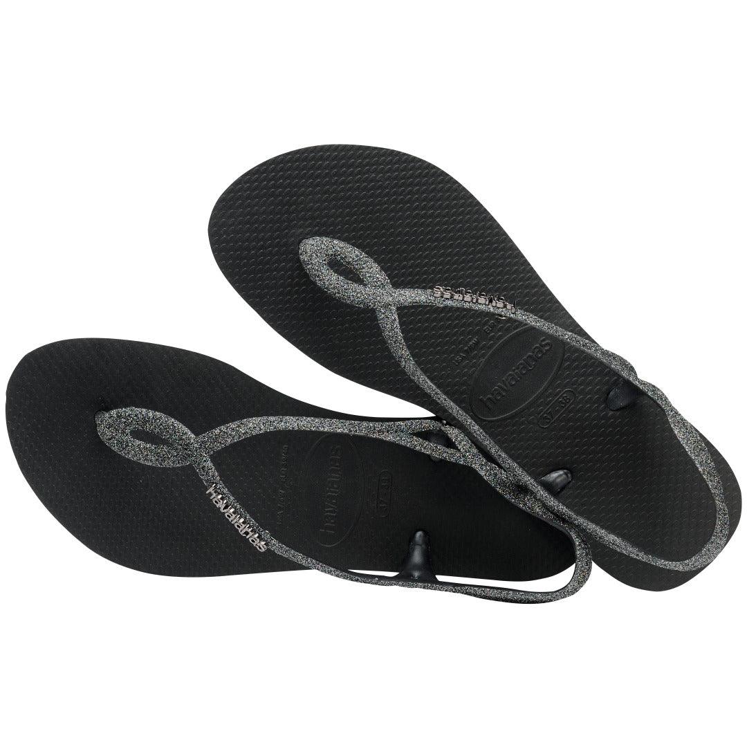 Rasteirinha Havaianas Luna Premium Feminina: Tiras Cruzadas, Brilho, Conforto e Estilo