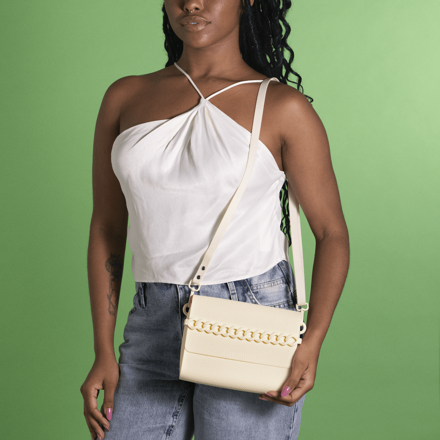 Bolsa Tiracolo Havaianas Chains: Estilo, Praticidade e Silicone com Corrente Ajustável